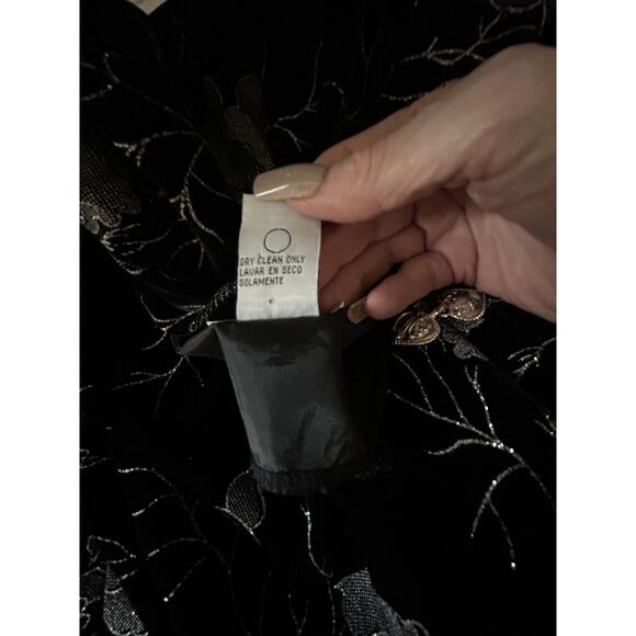 JBS LTD women’s Velvet Black Jacket Size XL Long Sleeve winter Holiday party - Picture 10 of 10